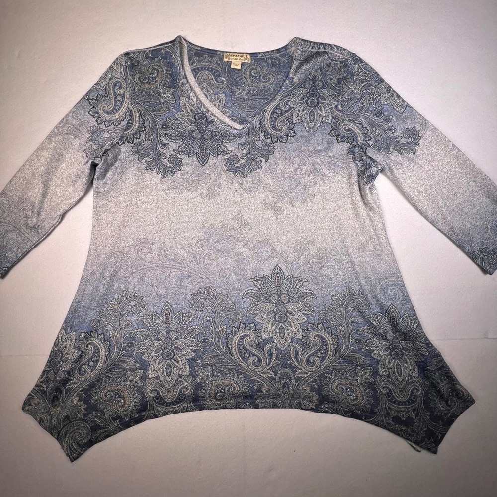 Energe World Wear Blue Paisley Ombre Sharkbite Hem V-Neck Tunic Top Large